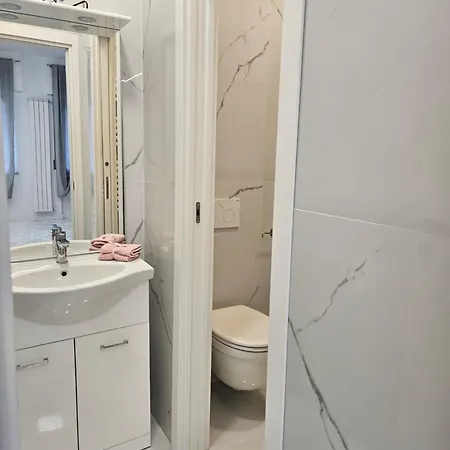 Apartamento Sole E Mare 4 *